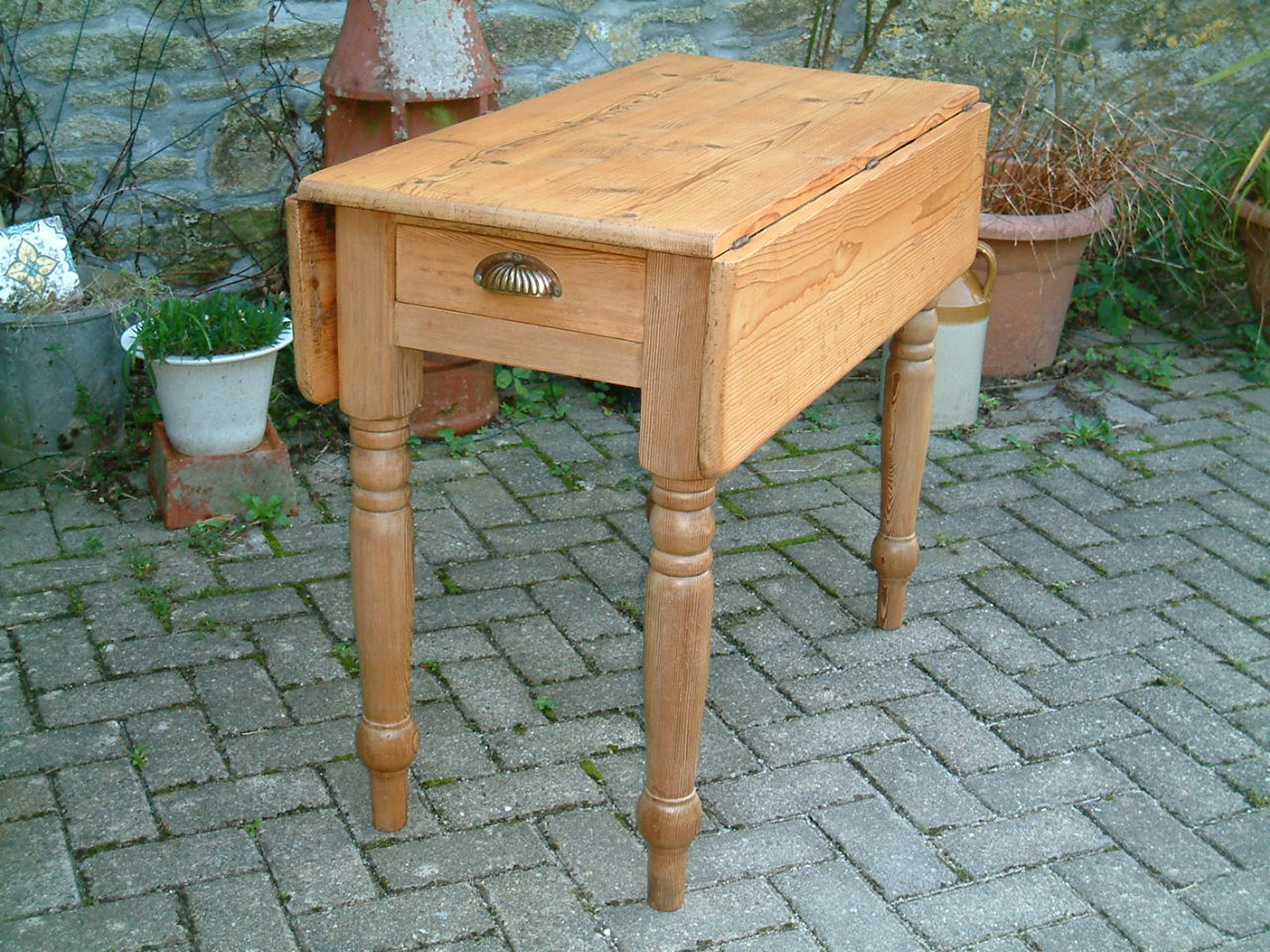 S & H Antiques Antique Pine Furniture Cornwall and the UK