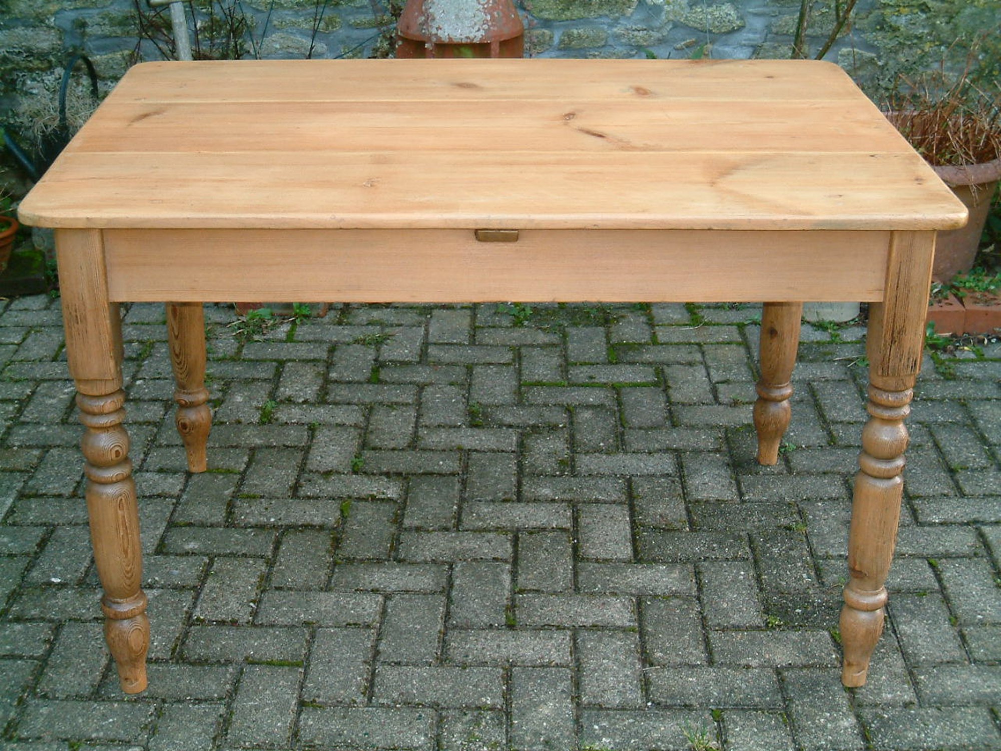 S & H Antiques Antique Pine Furniture Cornwall and the UK