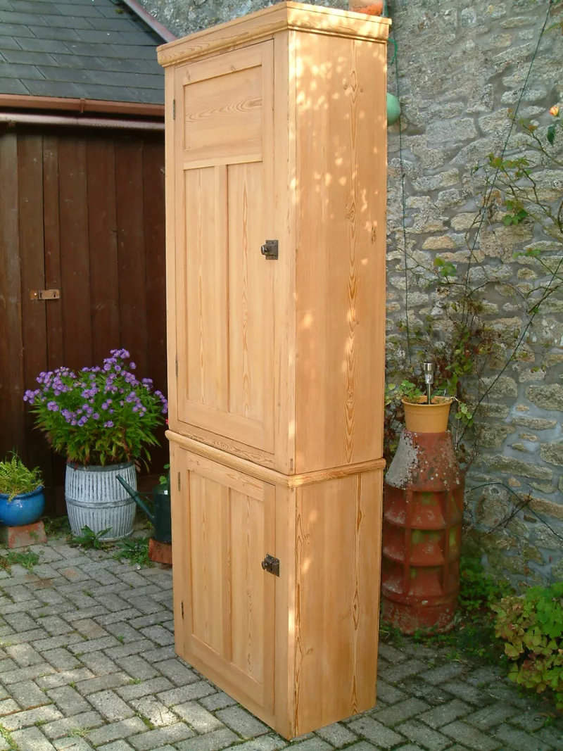 Image of the right side of the old pine cupboard