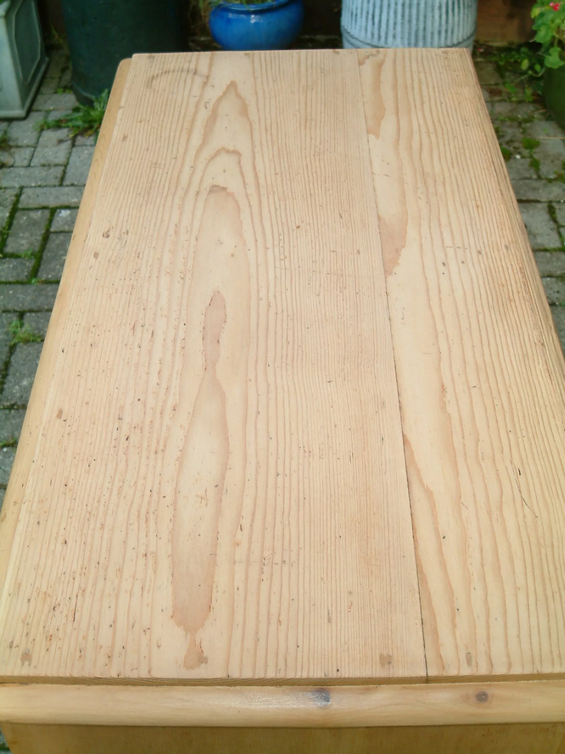 Image of the top of the vintage pine chest of drawers