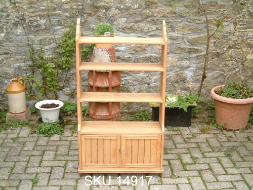 Victorian shelves-front