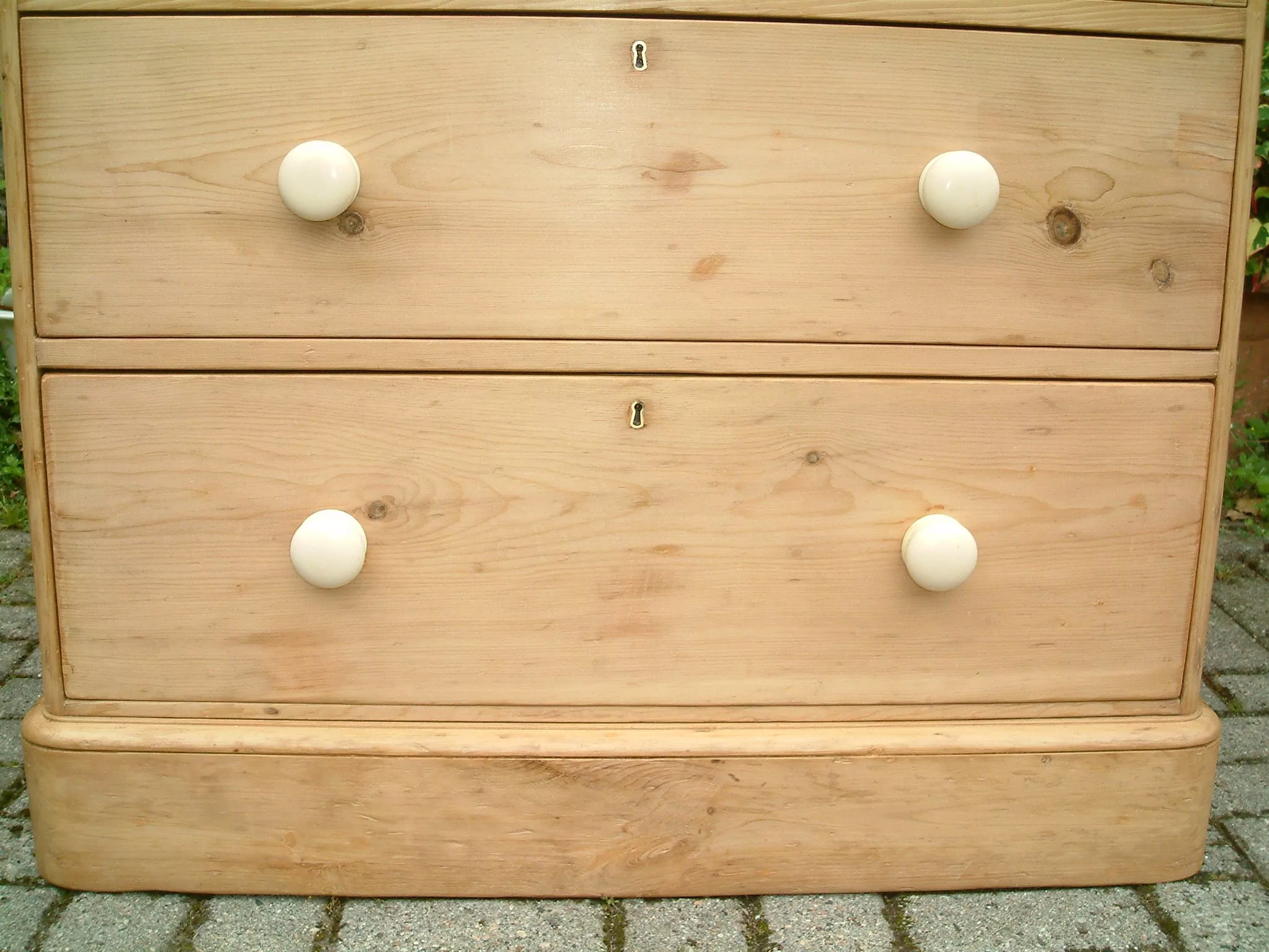 Victorian Pine Chest of Drawers - Mid 19th Century Bedroom Storage - Image 3