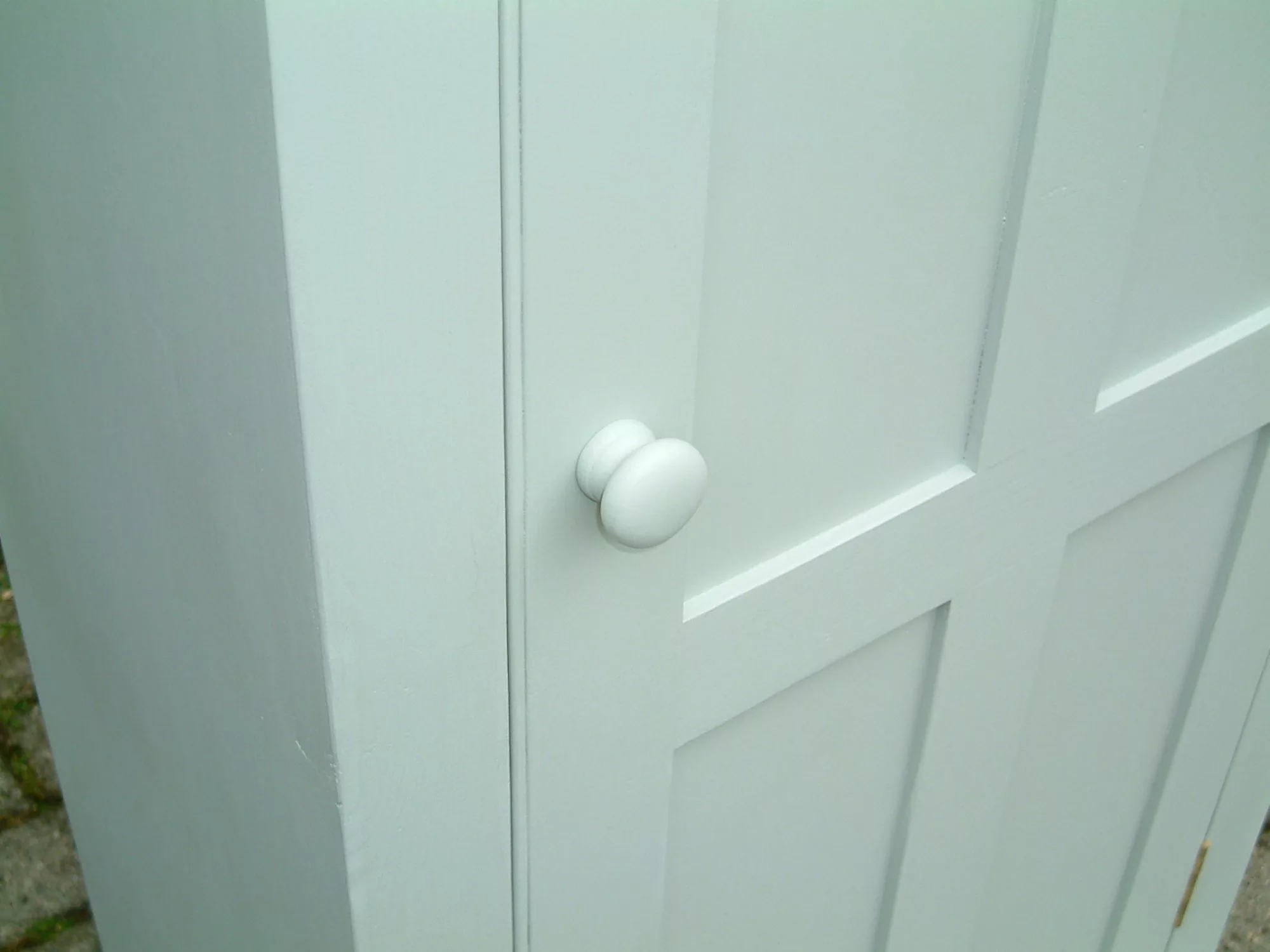 painted pine cupboard - door knob
