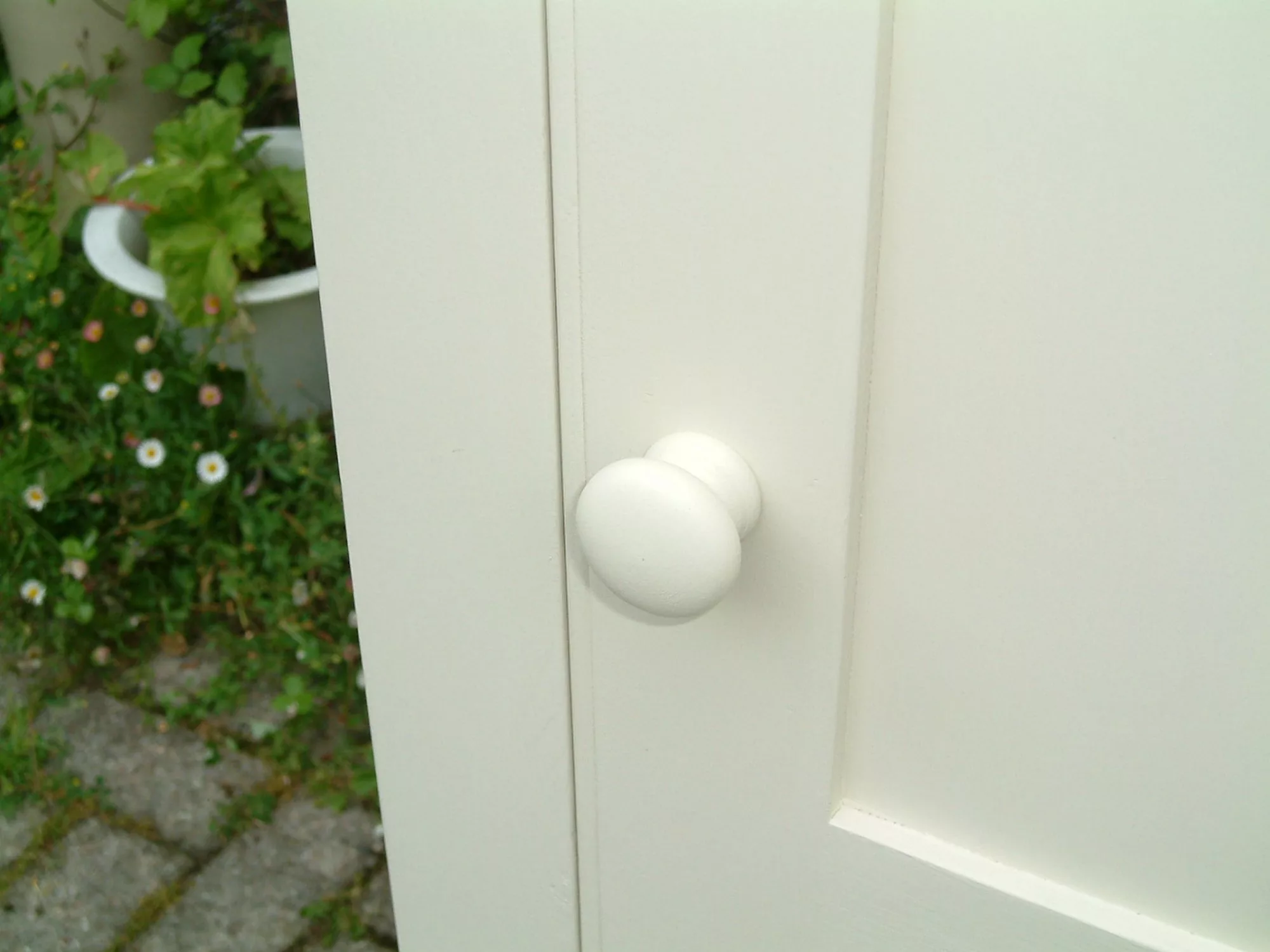 painted cupboard - door knob