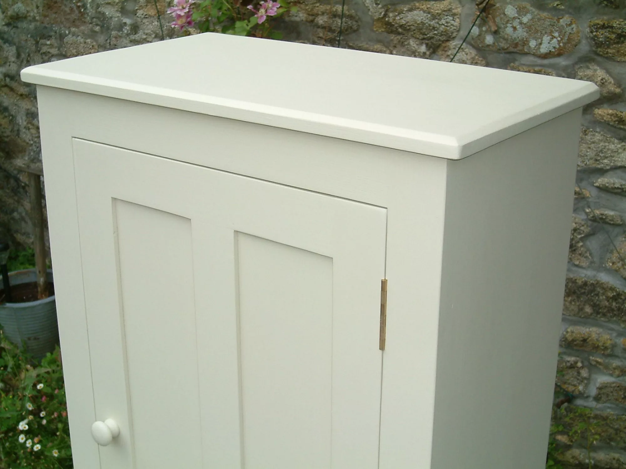 painted pine cupboard - top